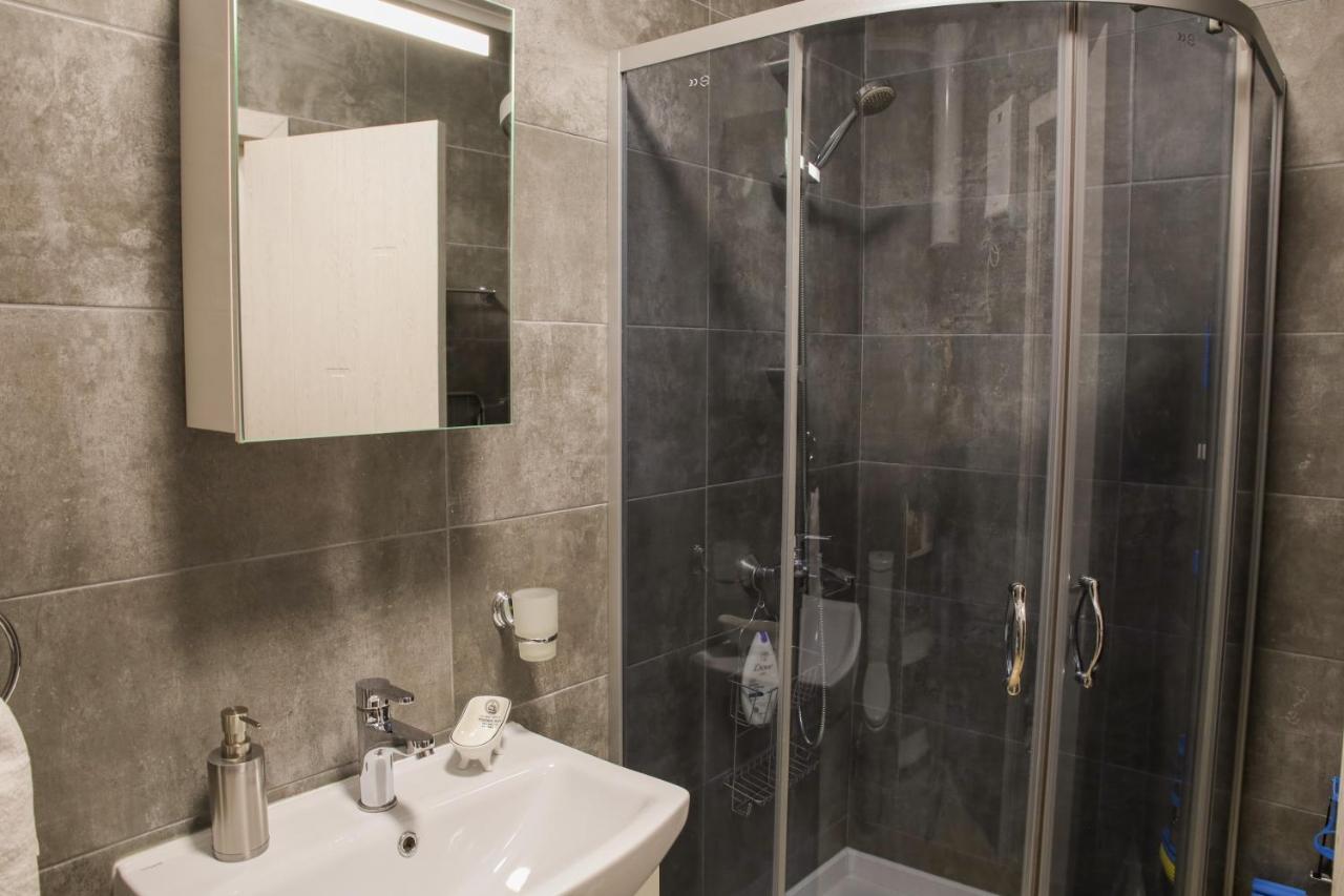 Mall Of Sofia - Urbanlux Retreat, Free Parking Esterno foto